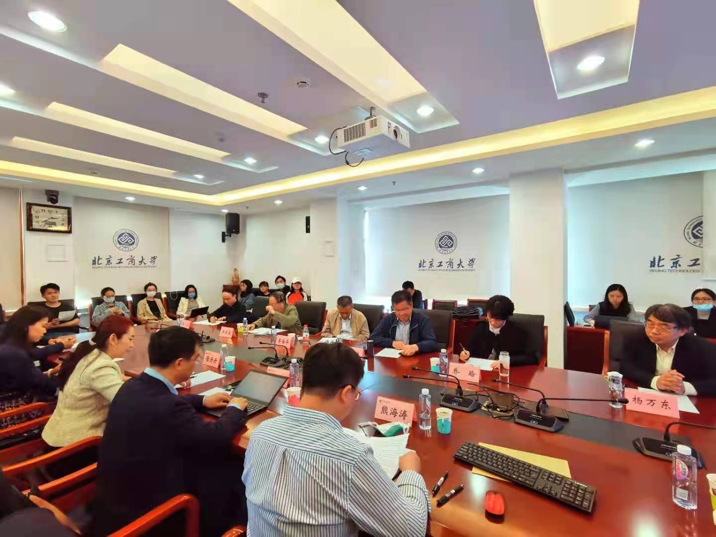 fe35c4006c8145d3a38a492c4996de77.jpg fe35c4006c8145d3a38a492c4996de77.jpg